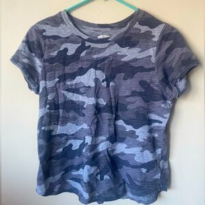 Old navy everywear camo shirt size S petite